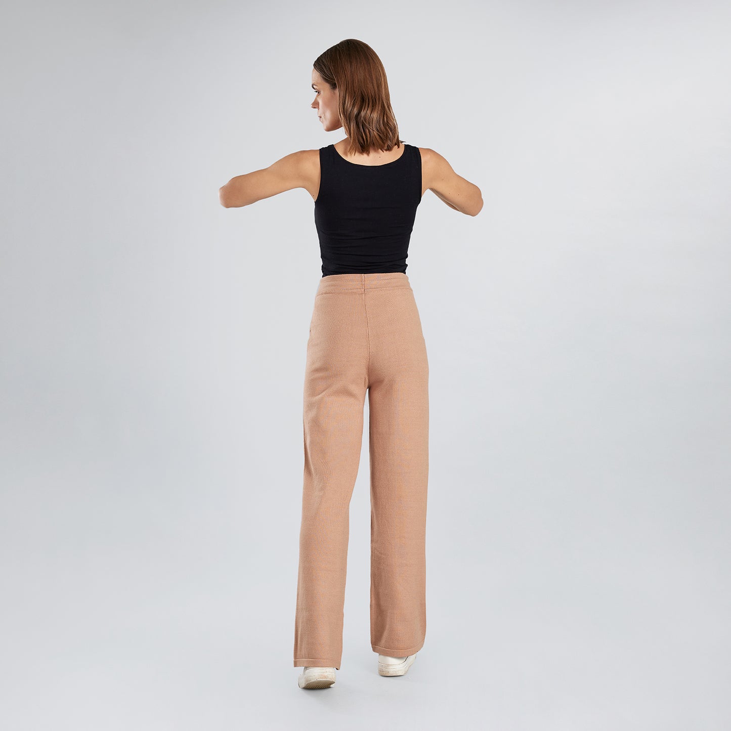 
                  
                    Pantalón Comfy Jareta
                  
                