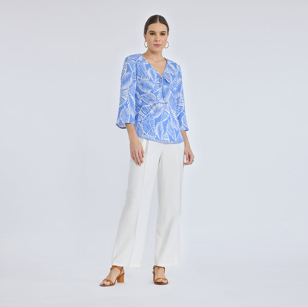 
                  
                    Blusa Leafy Luxe
                  
                