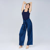 Pantalón con detalle frontal