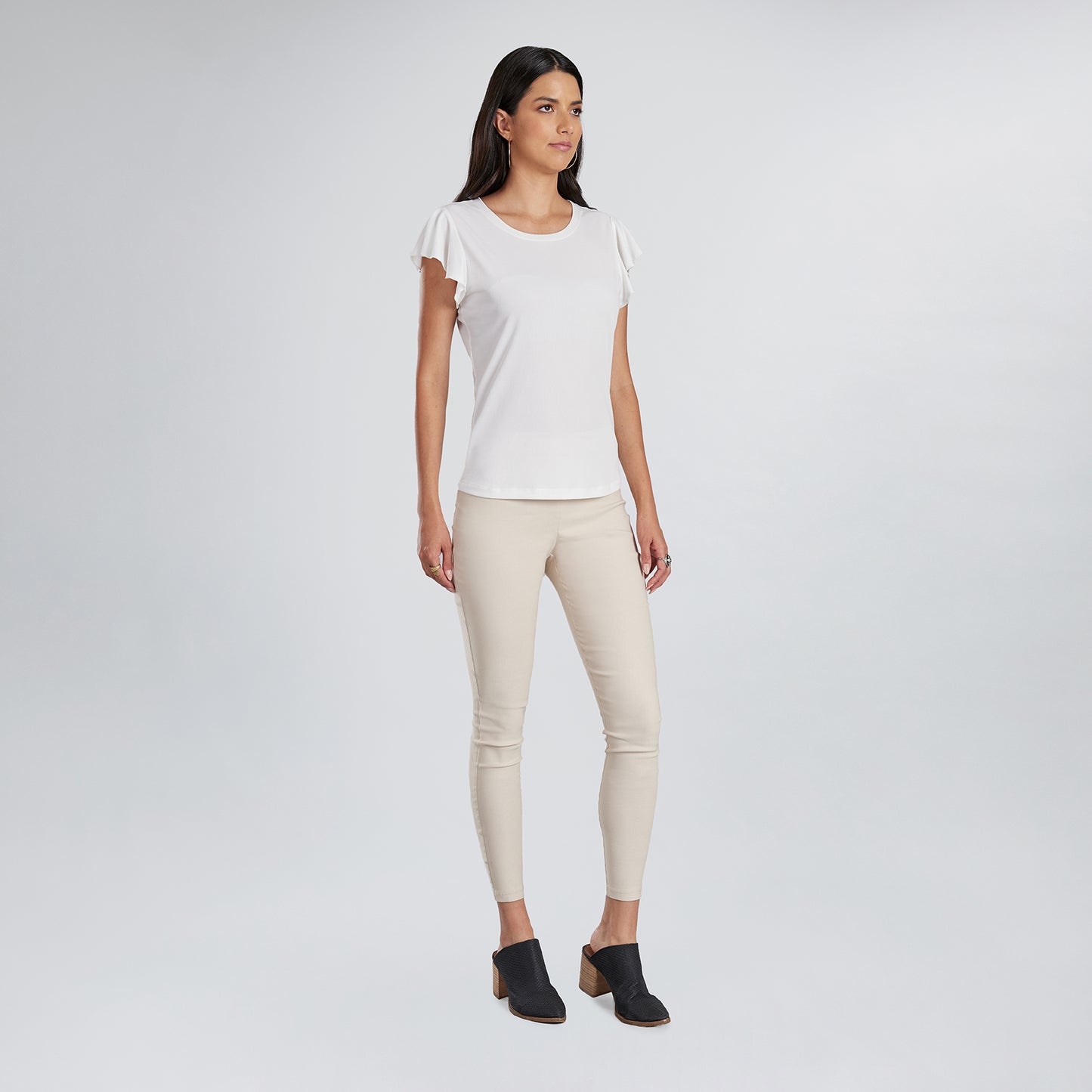 
                  
                    Pantalón Legging Fit
                  
                