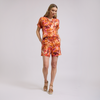 Blusa holgada con escote de amarre