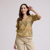 Blusa en tonos ocre
