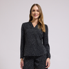Blusa con cuello henley polkadots