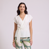 Blusa peplum con escote profundo