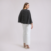 Blusa tipo capa