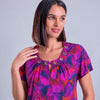 Blusa de manga corta con estampado bugambilia