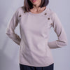 Blusa con botones en hombros