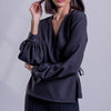 Blusa con corte cruzado