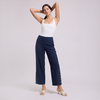 Pantalón con bolsas frontales