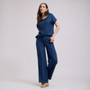 Pantalón wide leg con bolsas