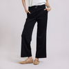 Pantalón con bolsillo tipo cargo