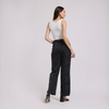 Pantalón negro con puntos blancos