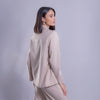 Saco con cuello camisero y tarugos carey