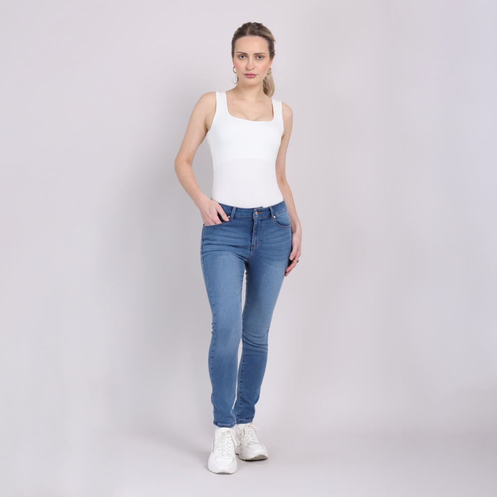 
                  
                    Jeans Romina
                  
                